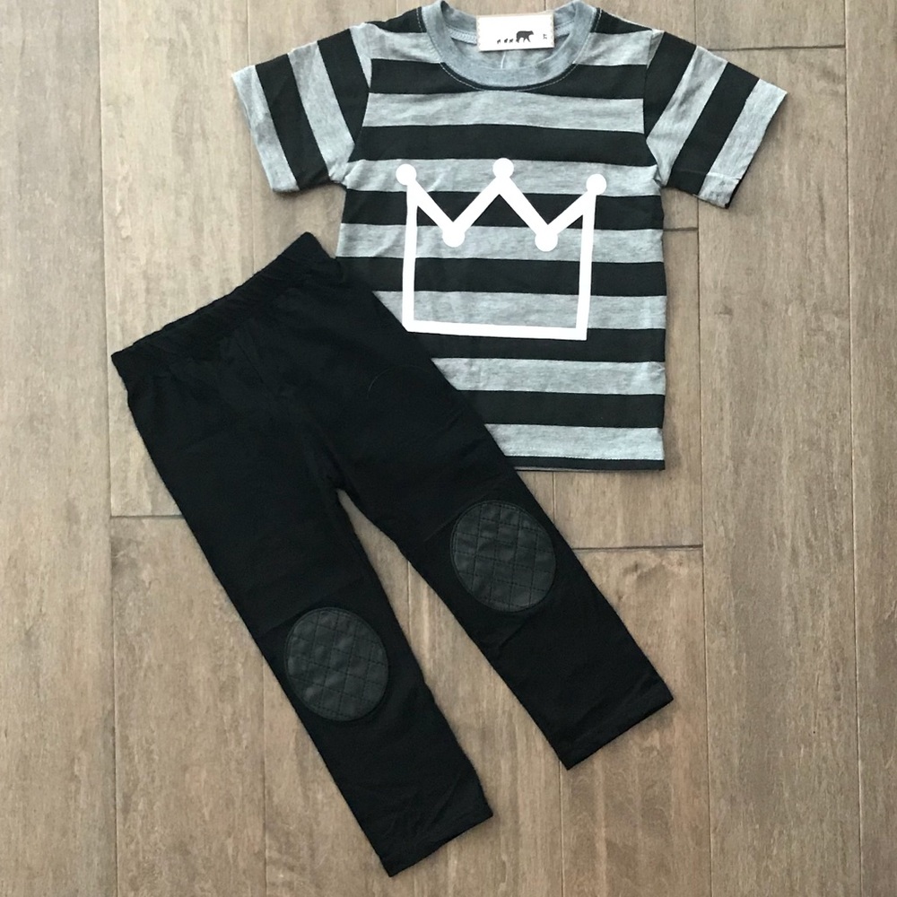 👑 Black & Gray Striped Crown Outfit
